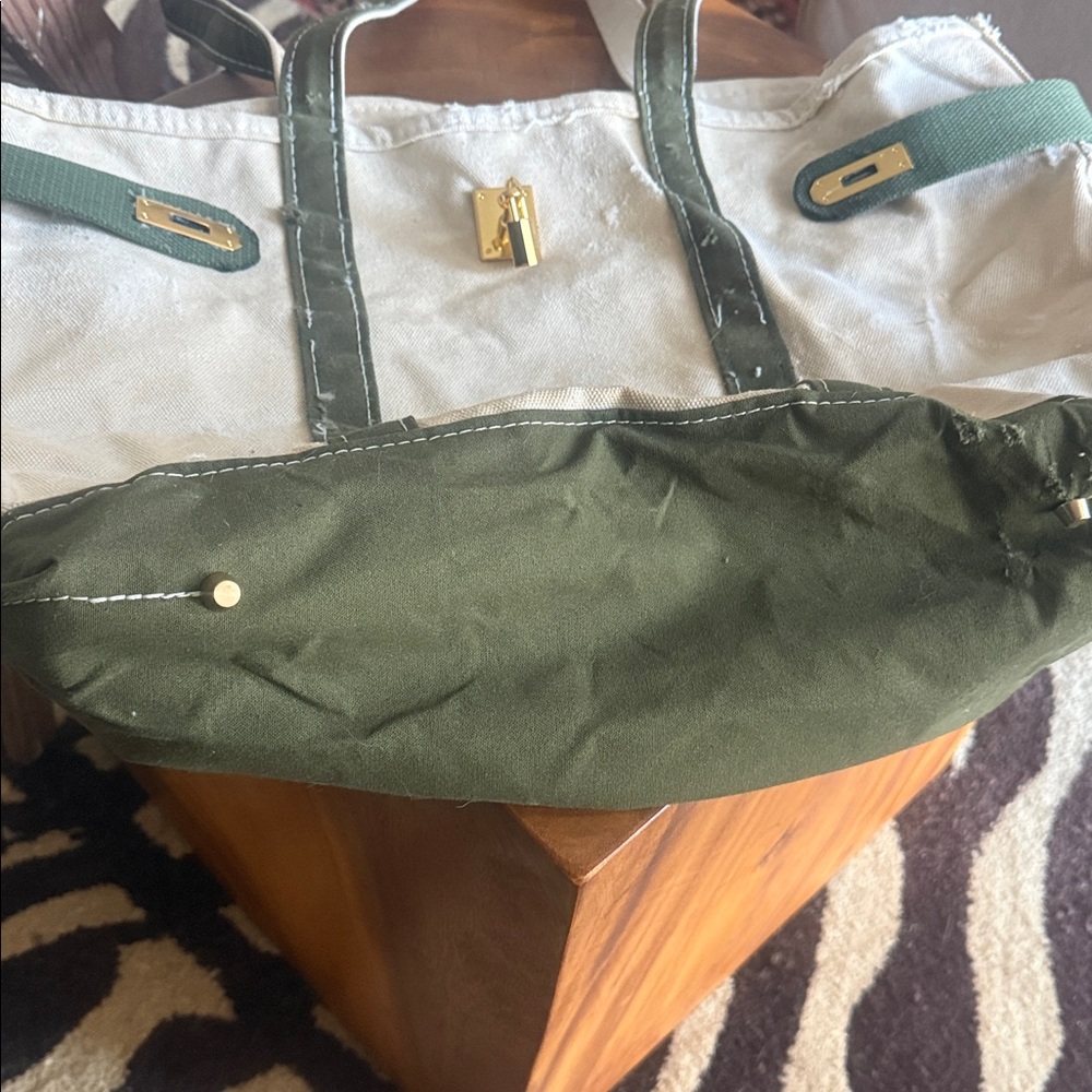 THE BOAT-YARD | a VERY SPECIAL boat & tote story in ANTIQUE OLIVE - Picture 4 of 14